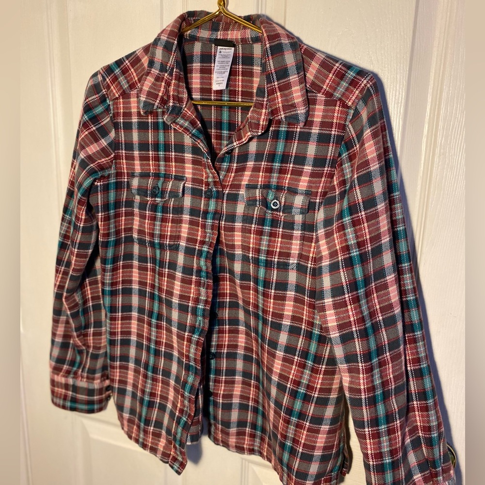 Patagonia Flannel- Women’s Size Medium